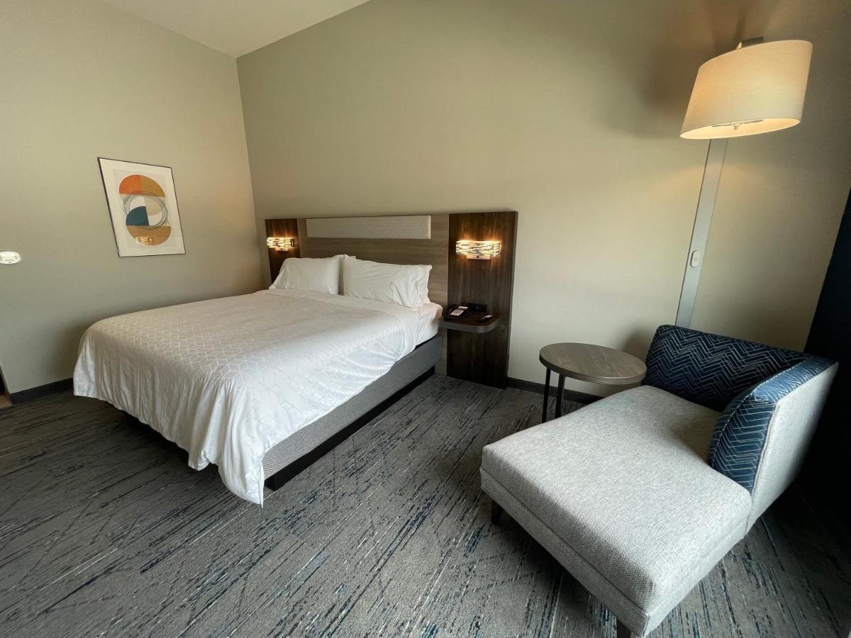 Holiday Inn Express & Suites - Ft. Smith - Airport By Ihg Fort Smith Exterior foto